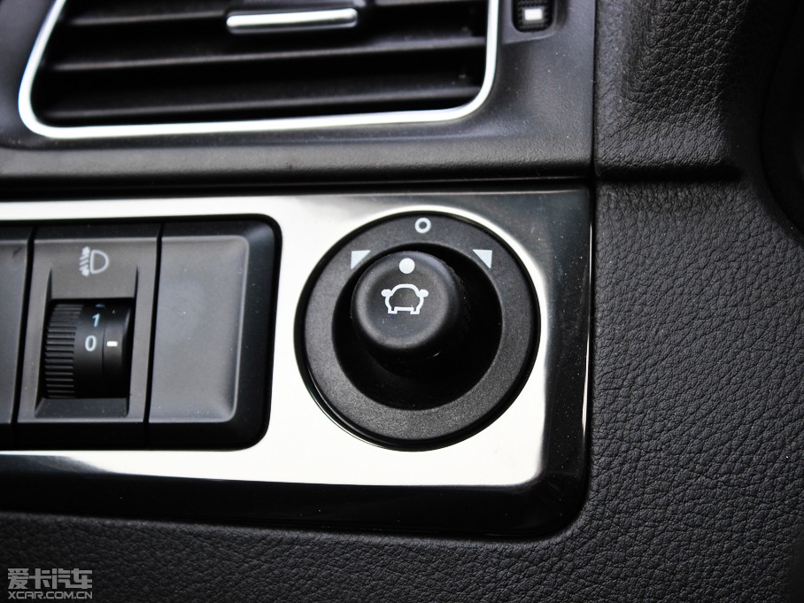 2012�����AV5 1.5T �Ԅ��\�Ӱ�