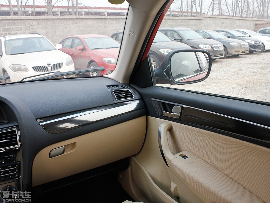 2012�����AV5 1.5T �քӺ��A��