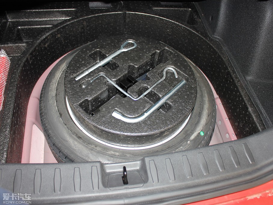 2012�����AV5 1.5T �քӺ��A��