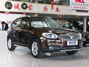 2012款1.6L 自动豪华版 整体外观