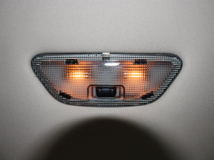 2012款1.6L 自动豪华版 空间座椅