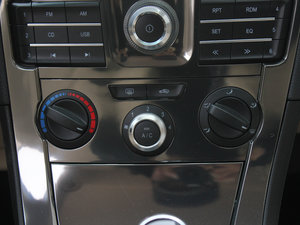 2012款1.6L 手动豪华版 空调调节