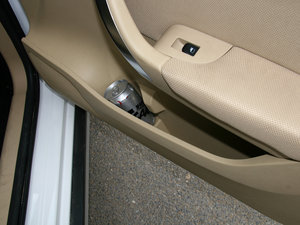 2012款1.5T 自动四驱豪华版 空间座椅