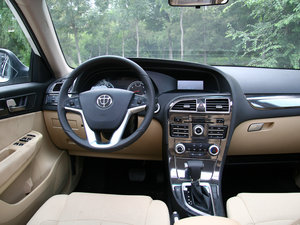 2012款1.5T 自动四驱豪华版 中控区