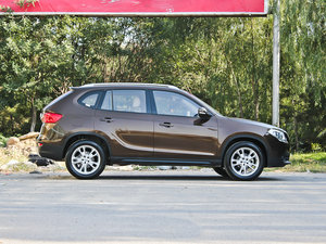 2012款1.6L 手动舒适版 整体外观