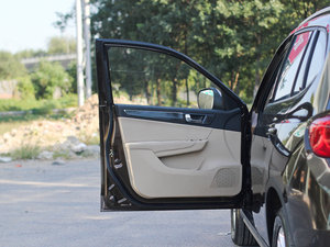 2012款1.6L 手动舒适版 驾驶位车门
