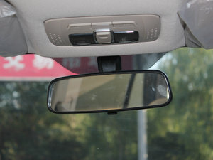 2012款1.6L 手动舒适版 车内后视镜