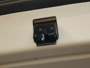 2012款1.6L 手动舒适版 中控区