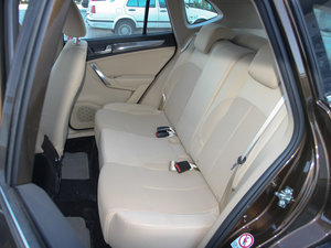 2012款1.5T 自动豪华版 后排座椅