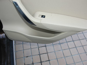 2012款1.5T 自动豪华版 空间座椅