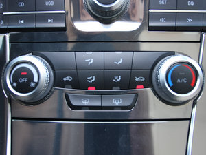 2012款1.5T 自动豪华版 空调调节