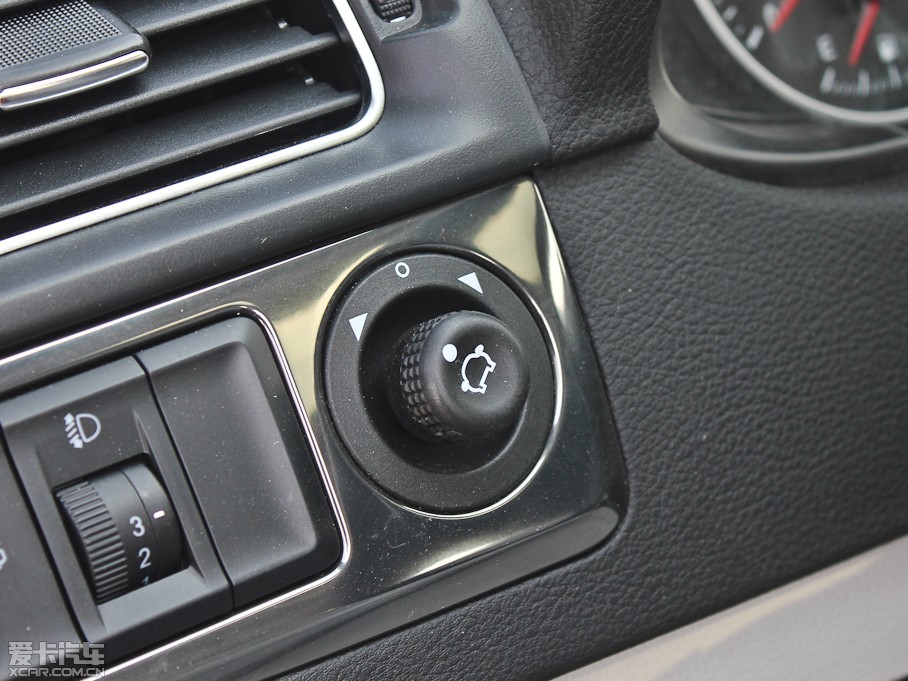 2011AH530 1.6L քӺA