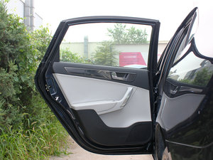 2011款1.5T 手动舒适版 空间座椅