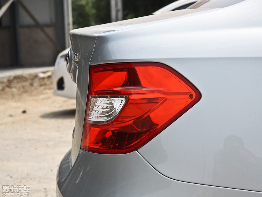 2012AH230 1.5L AMT촰