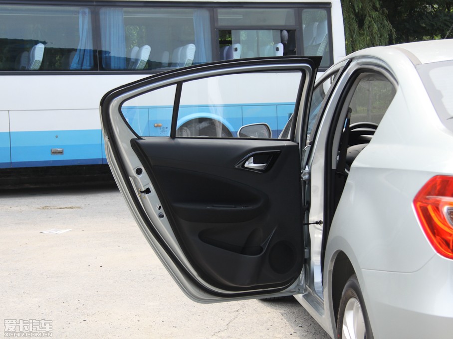 2012AH230 1.5L AMT촰