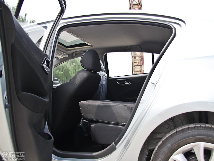 2012AH230 1.5L AMT촰