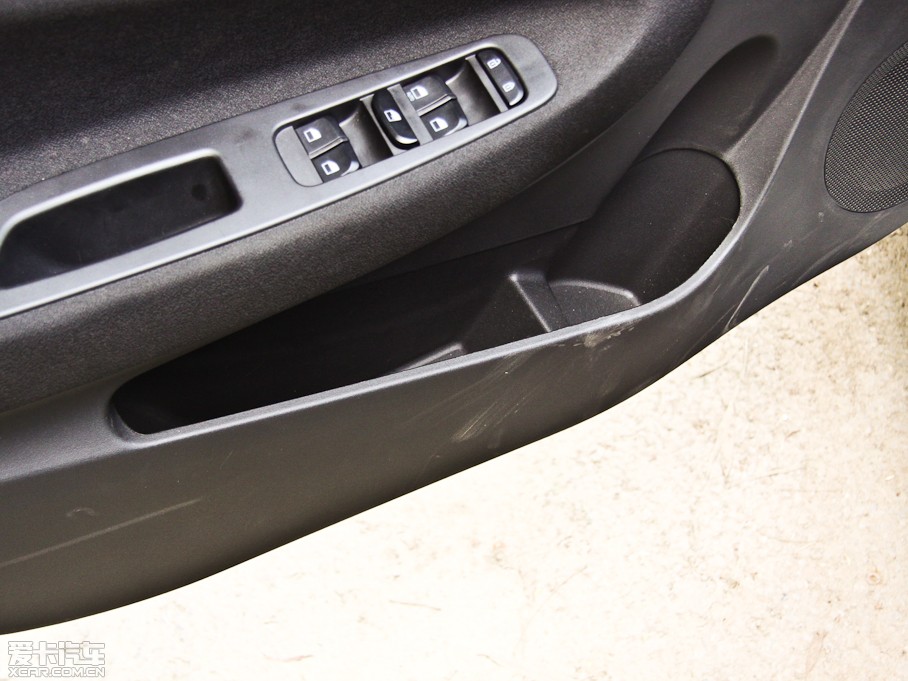 2012AH230 1.5L AMT촰