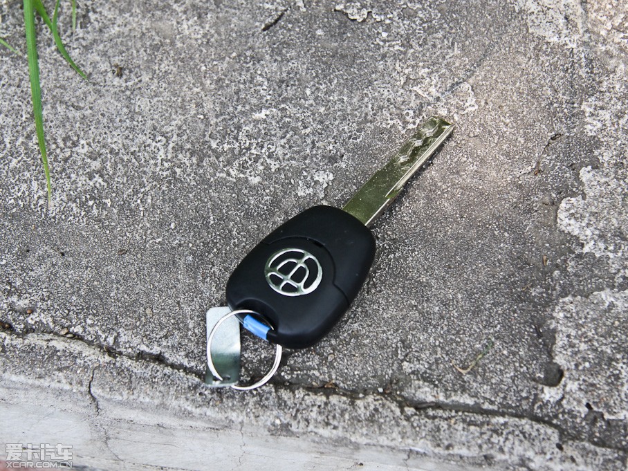 2012AH230 1.5L AMT촰