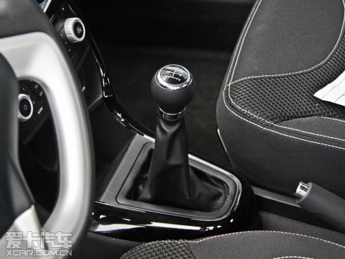 華晨中華2012款中華H230