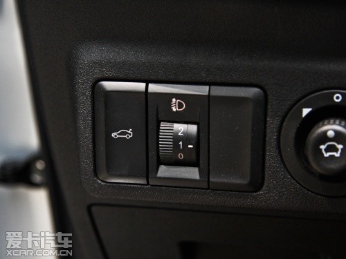 華晨中華2012款中華H230