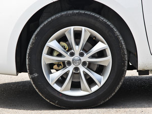 2012款1.5L 手动精英版 轮圈