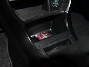 2014款1.5L 手动舒适型 空间座椅