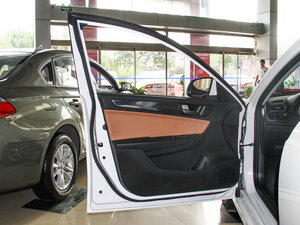 2014款1.6L 自动豪华型 驾驶位车门