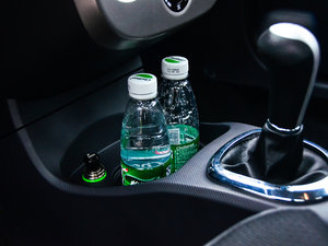 2015款1.3L 手动驭动版 空间座椅