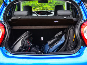 2015款1.3L 手动驭动版 空间座椅