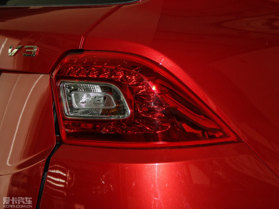 2015�����AV3 1.5L �քӾ�Ӣ��