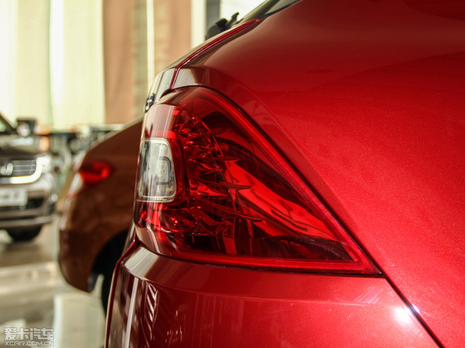 2015�����AV3 1.5L �քӾ�Ӣ��