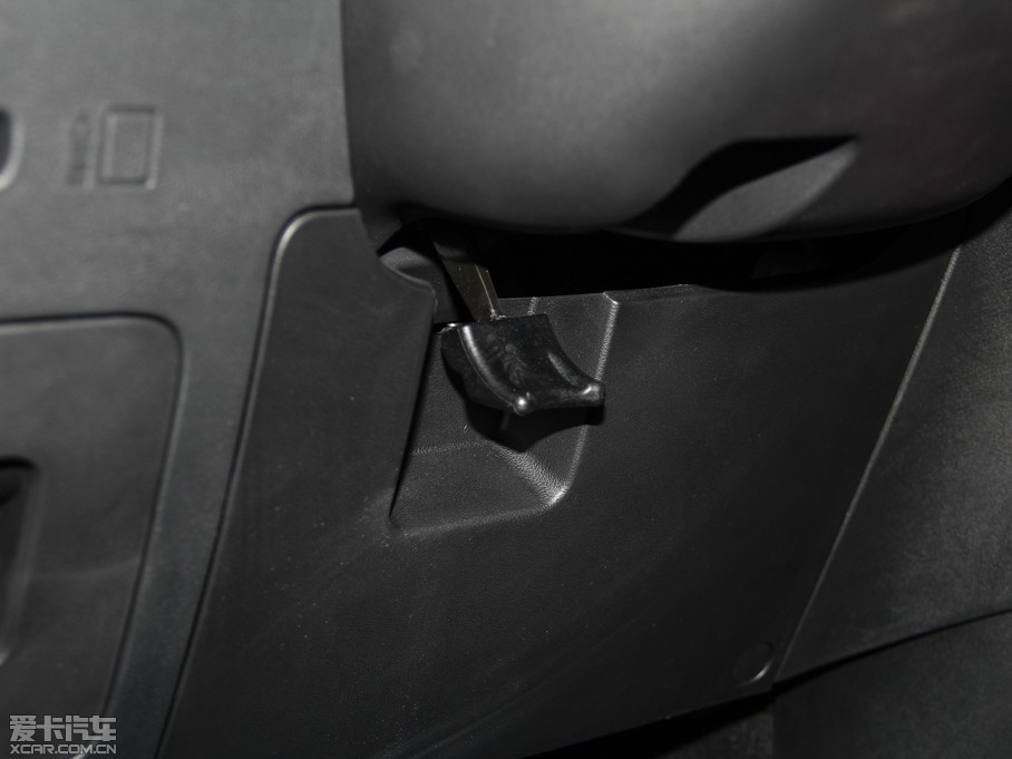 2015�����AV3 1.5L �քӾ�Ӣ��