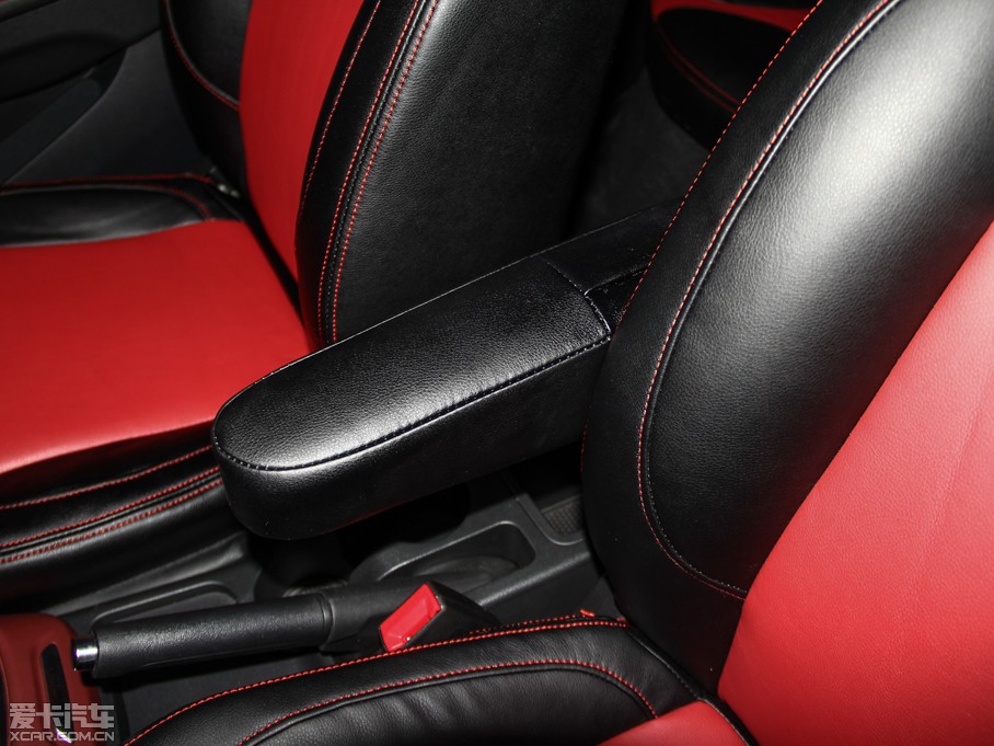 2015�����AV3 1.5L �քӾ�Ӣ��