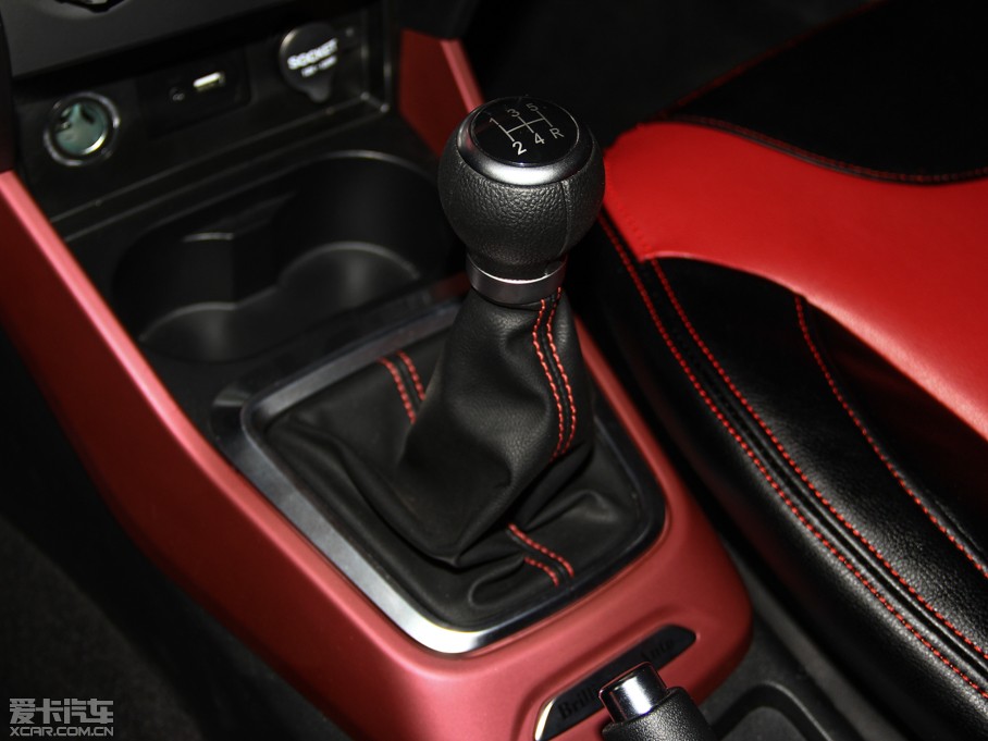 2015�����AV3 1.5L �քӾ�Ӣ��