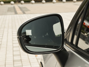 2015款1.5T 自动旗舰型 细节外观