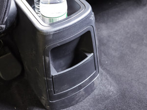 2015款1.5T 自动旗舰型 空间座椅