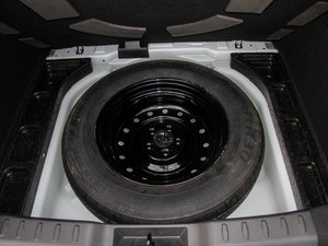 2015款1.5T 手动都市型 备胎