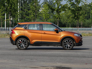 2015款1.5T 自动精英型 整体外观