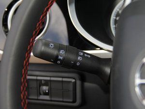 2015款1.5T 自动精英型 中控区