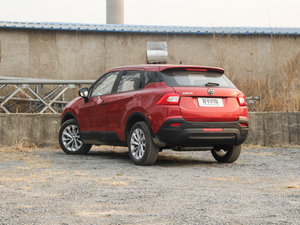 2016款1.5L 手动舒适型 左后45度
