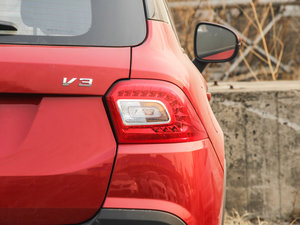 2016款1.5L 手动舒适型 尾灯