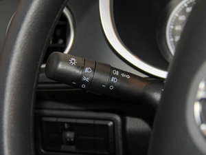 2016款1.5L 手动舒适型 中控区