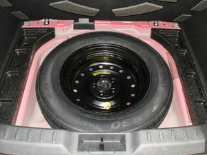 2016款1.5L 手动舒适型 备胎