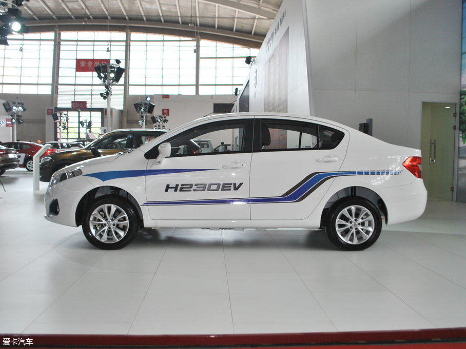 2017�����AH230 EV ���A��