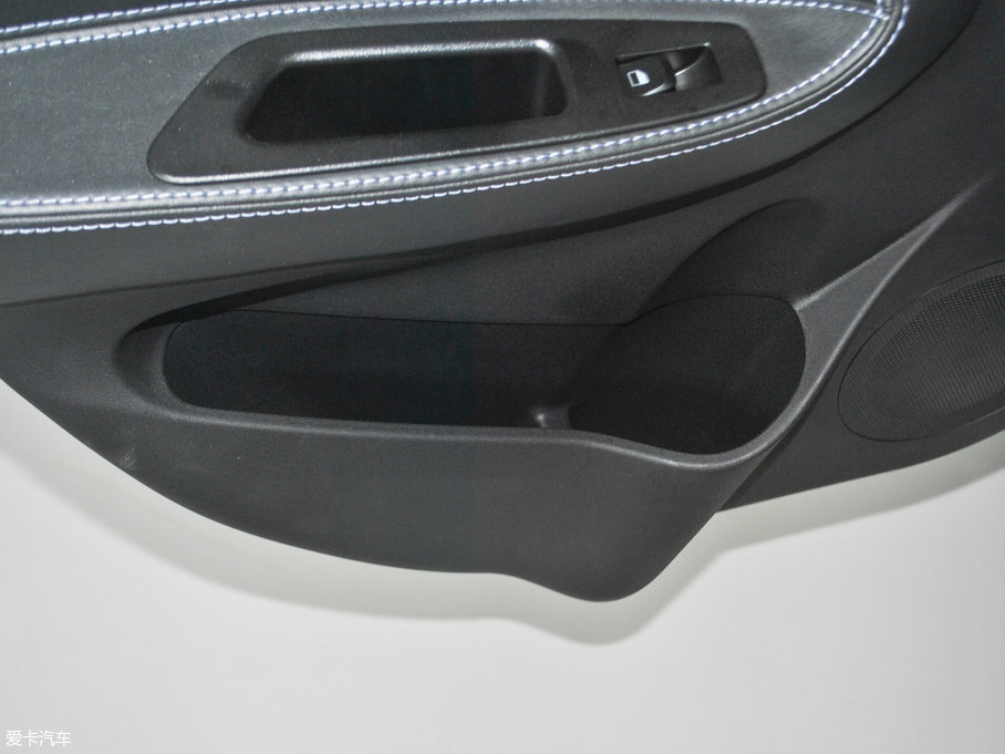 2017�����AH230 EV ���A��