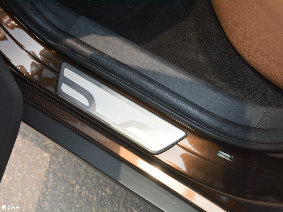 2016�����AV5 1.5T �քӃ��������