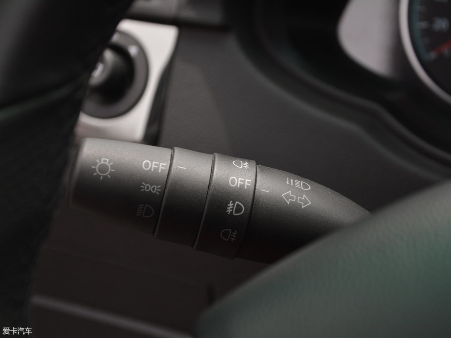 2016�����AV5 1.5T �քӃ��(q��)������