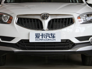 2016款1.5T 自动两驱运动型 中网