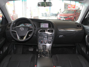 2016款1.5T 自动两驱运动型 内饰全景