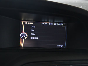 2016款1.5T 自动两驱运动型 中控区